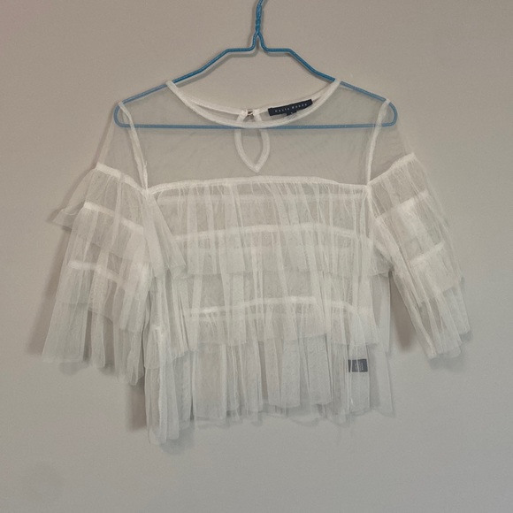 White Ruffle top - Picture 3 of 3